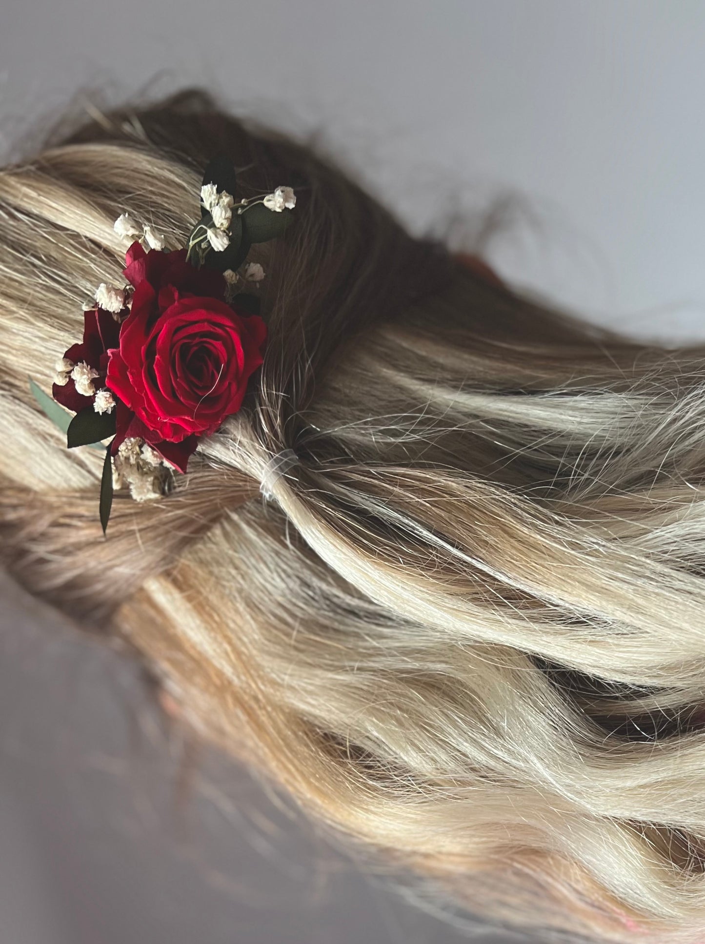 Classic Red Rose Everlasting Bridal Hair Piece, Minimalist Wedding Bridal Dried Flower and Eucalyptus Gypsophila Hair Comb