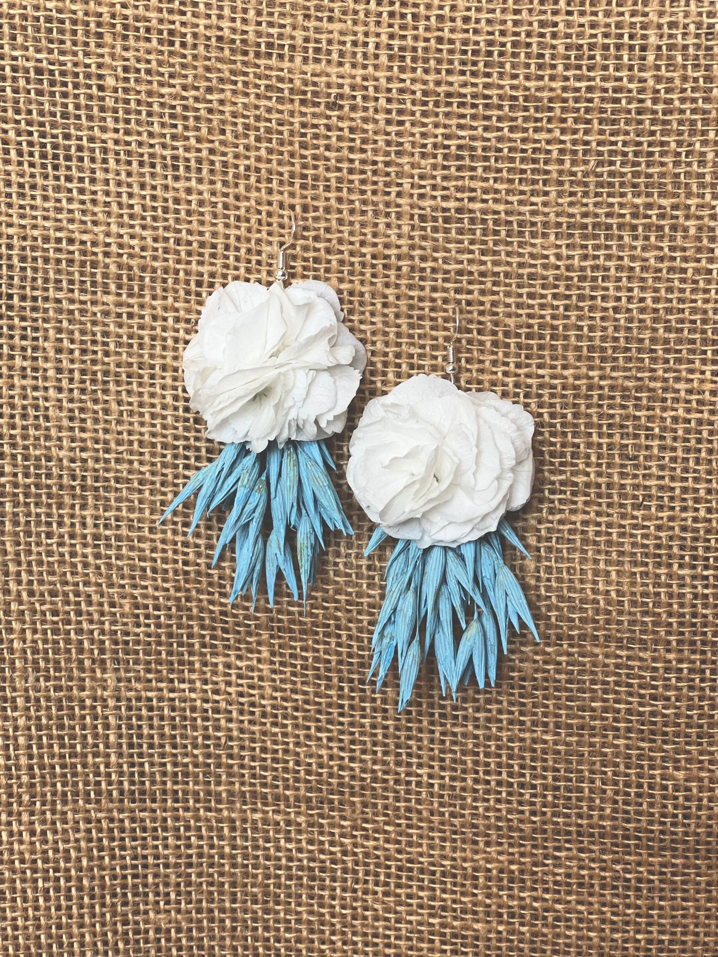 Blue and White Floral Earrings, Dried Flower Bridal Earrings, Summer Wedding, White Hydrangea Flower Earrings, Handmade Beach Jewellery
