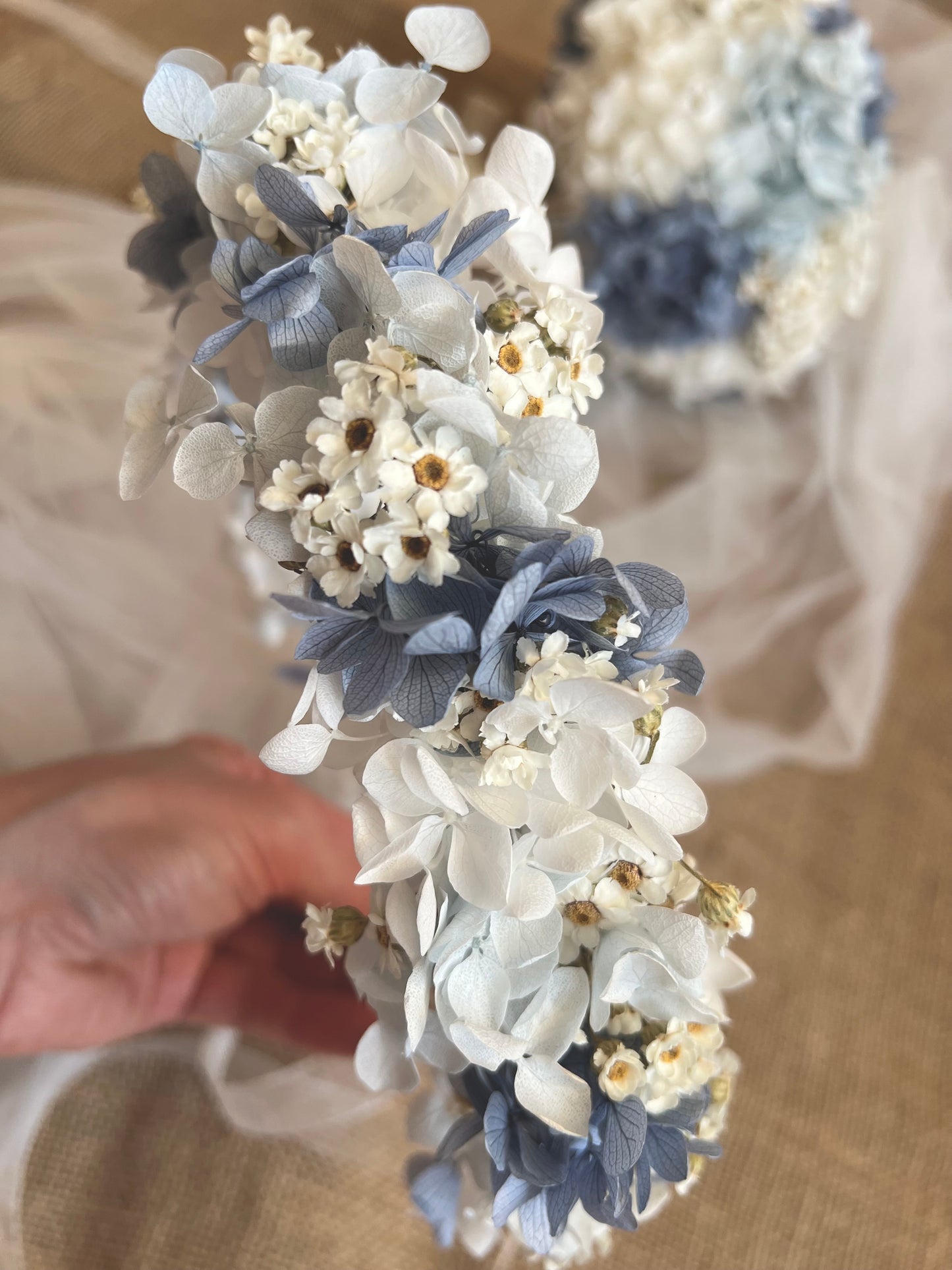 Dusky Blue Hydrangea and Dried Daisy Headband, Dusty Blue Wedding Flowers, Light Blue and Daisy Headpiece, Hydrangea Wedding Bouquet Boho