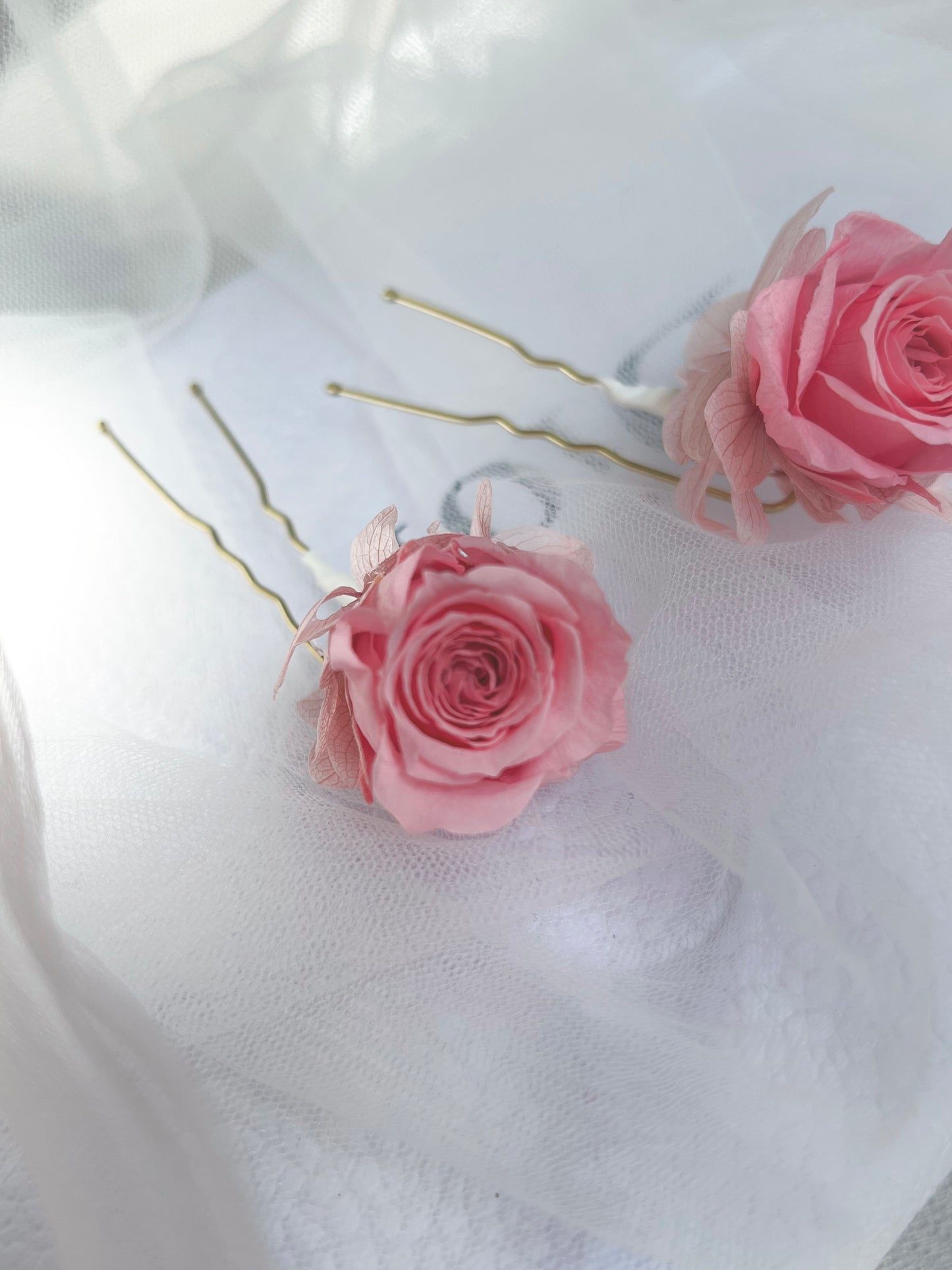 Bright Pink Floral Hair Pins, Mini Rose Hair Pin for Hair Bun, Dried Floral Hair Accessories, Pink Hydrangea Headpiece, Wedding Flower Hair Accessories
