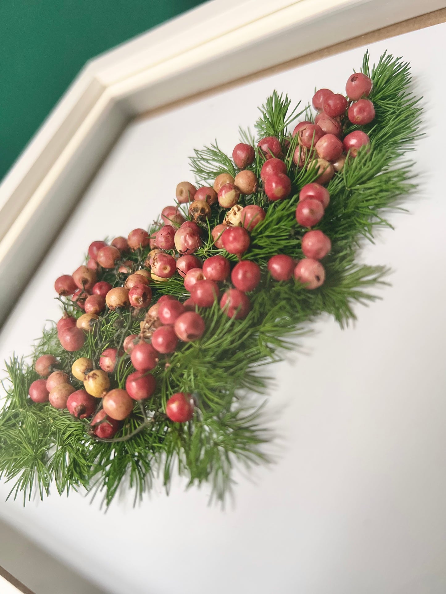 Christmas Wall Decor, Minimal Christmas Tree Design Floral Xmas Boho Decoration Christmas Gift Green and Red with Everlasting Florals Leaves