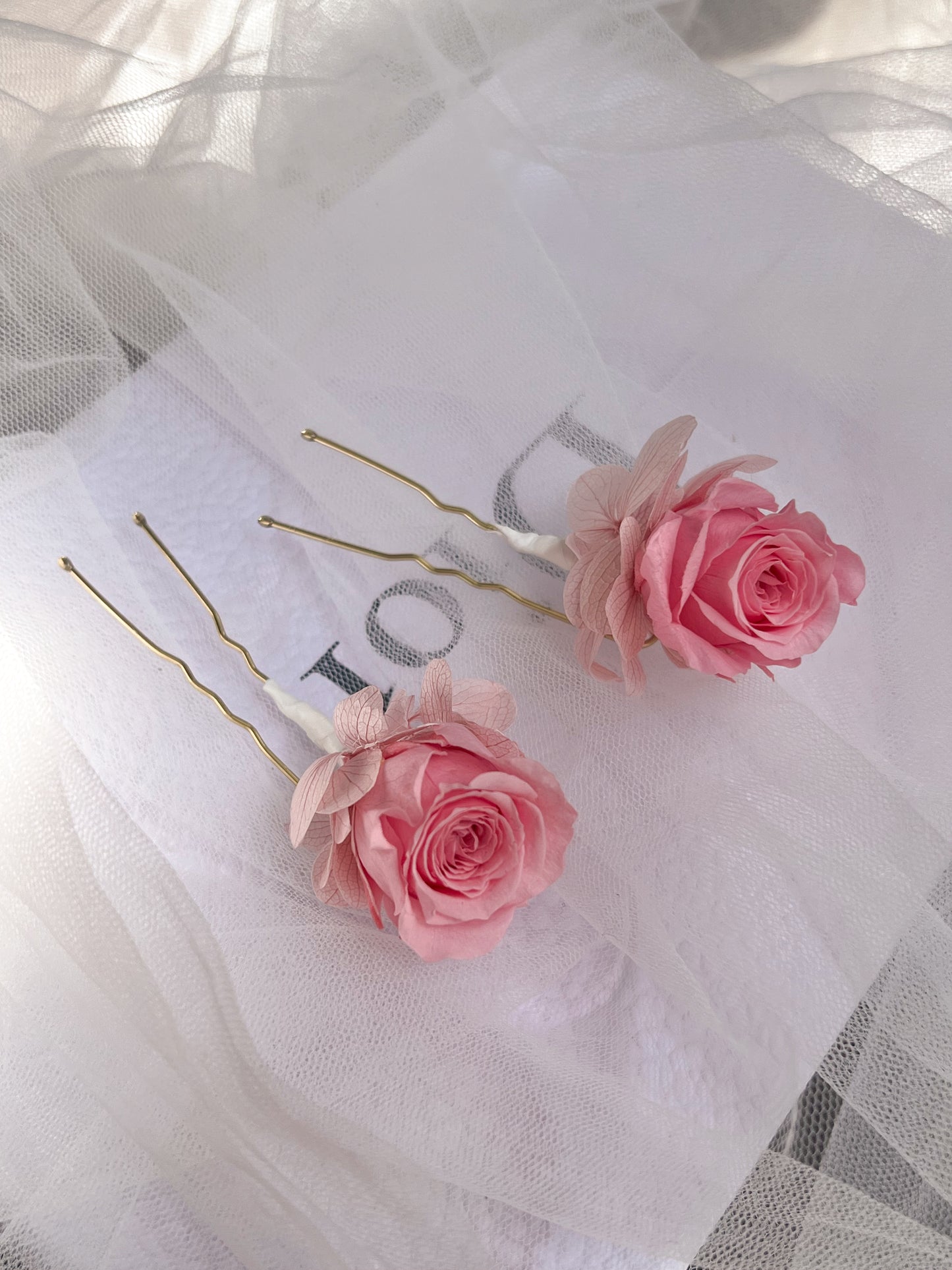 Bright Pink Floral Hair Pins, Mini Rose Hair Pin for Hair Bun, Dried Floral Hair Accessories, Pink Hydrangea Headpiece, Wedding Flower Hair Accessories