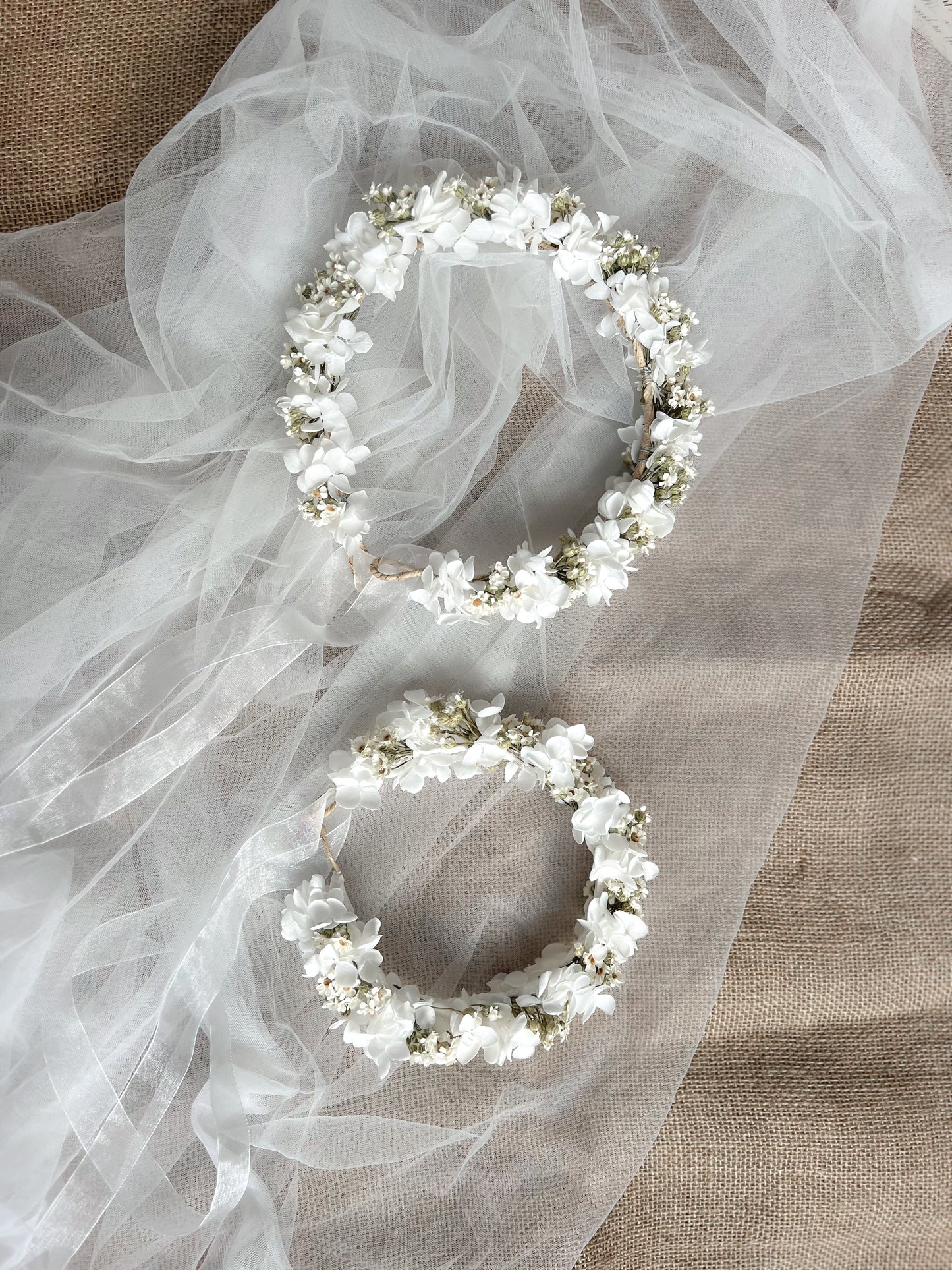 Dried Daisy and Hydrangea Headband, Communion Hair Wreath, White Flower Crown, Daisy Headband, Dried Flower Wreath, Flower Girl Headpiece UK