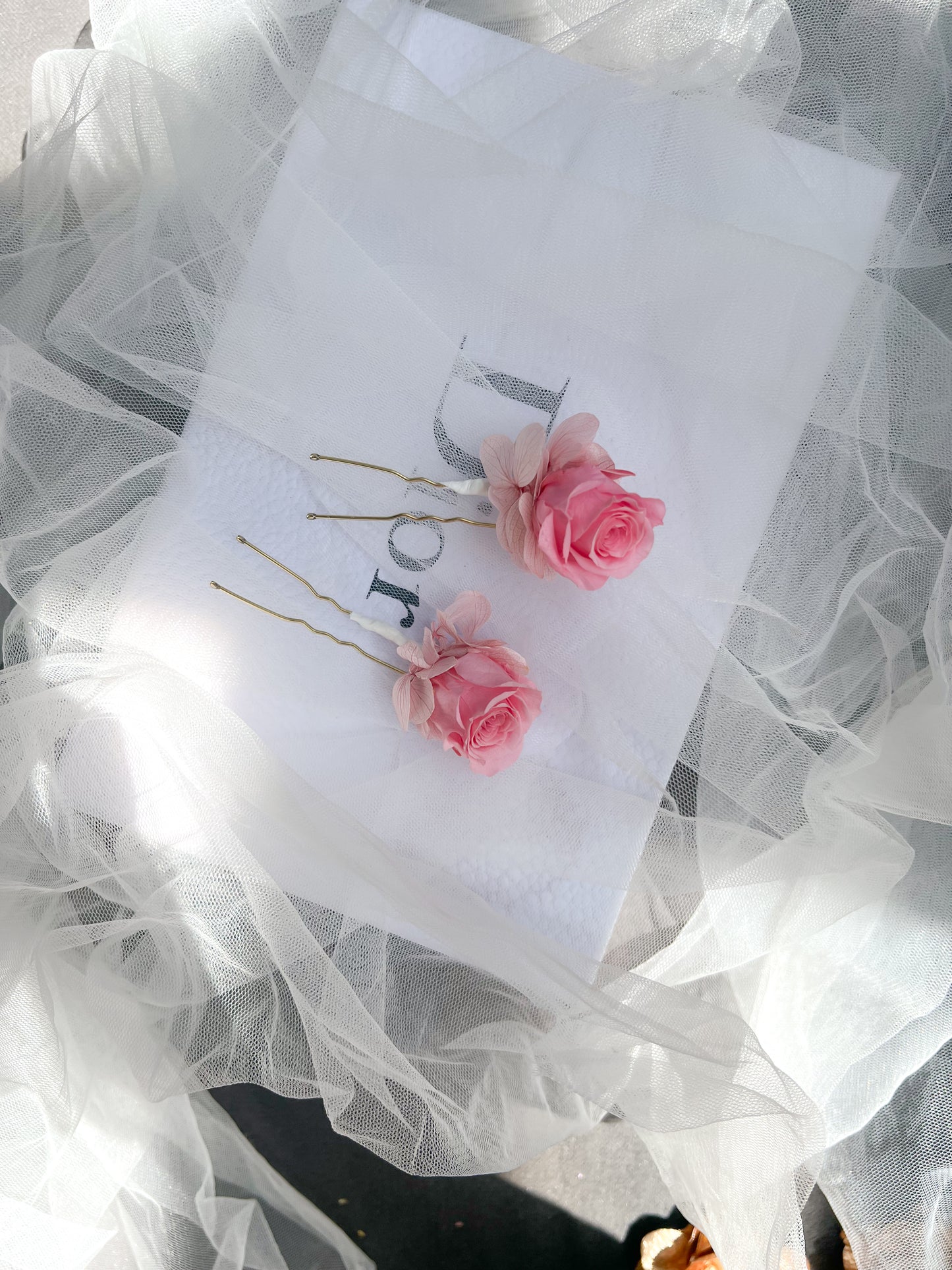 Bright Pink Floral Hair Pins, Mini Rose Hair Pin for Hair Bun, Dried Floral Hair Accessories, Pink Hydrangea Headpiece, Wedding Flower Hair Accessories