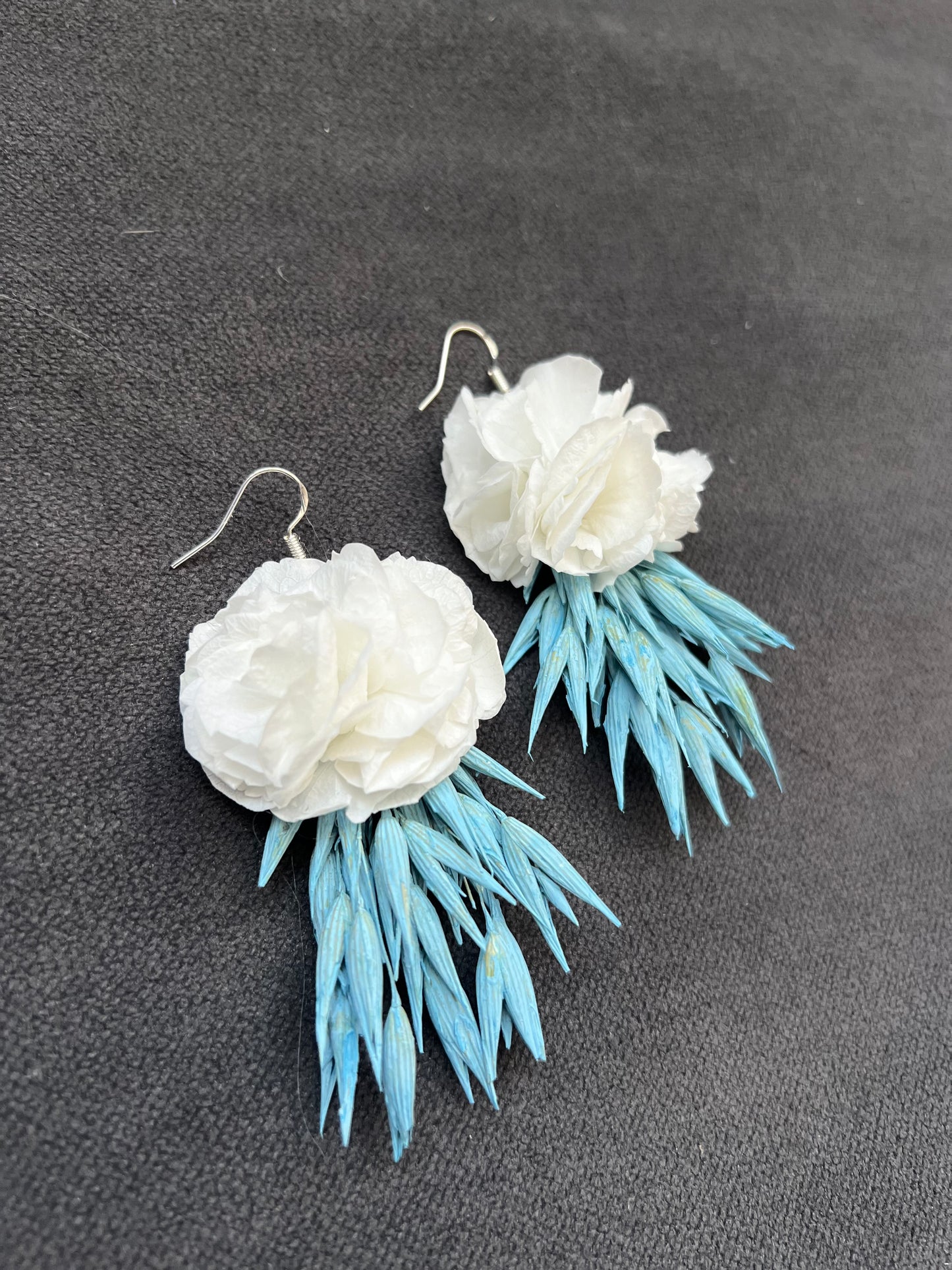 Blue and White Floral Earrings, Dried Flower Bridal Earrings, Summer Wedding, White Hydrangea Flower Earrings, Handmade Beach Jewellery
