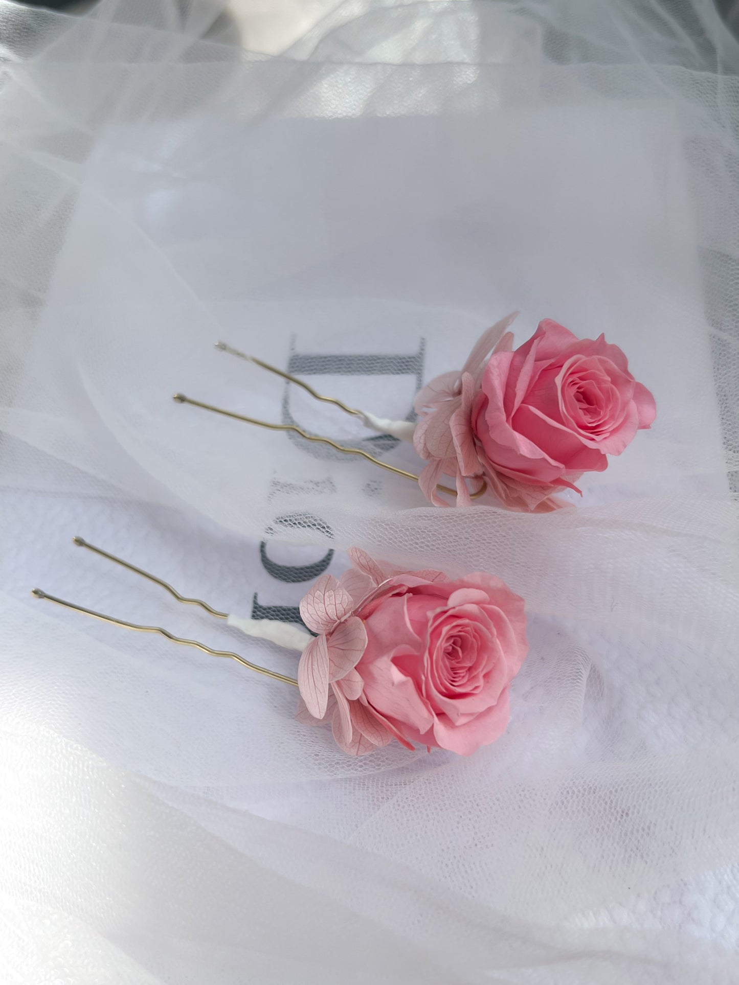 Bright Pink Floral Hair Pins, Mini Rose Hair Pin for Hair Bun, Dried Floral Hair Accessories, Pink Hydrangea Headpiece, Wedding Flower Hair Accessories