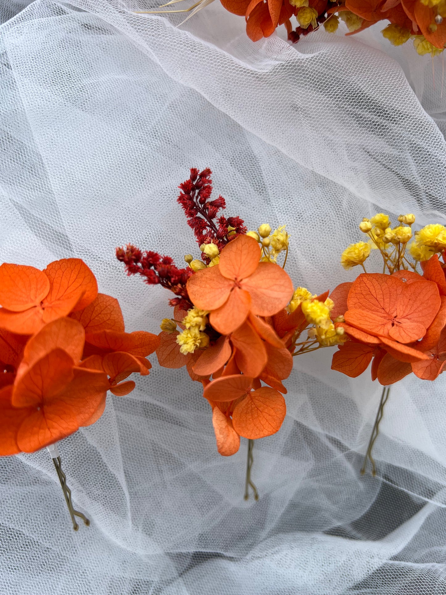 Bright Orange Floral Hair Pins, Autumnal Dried Flower Har Pins for Wedding, Bridal Hair Accessories for Fall Wedding