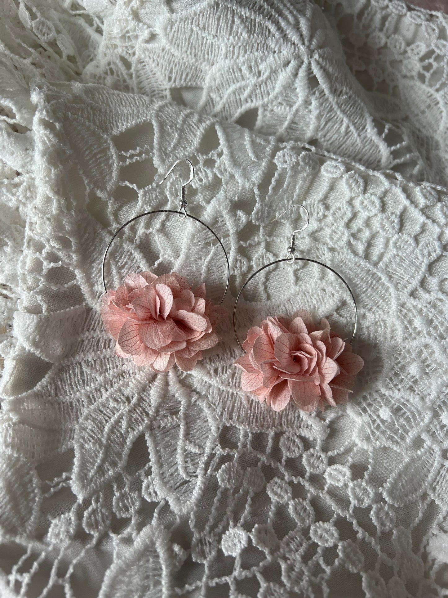 Blush Pink Floral Earrings, Dusky Pink Dried Flower Hoop Earrings, Halo Hydrangea Bridal Earrings