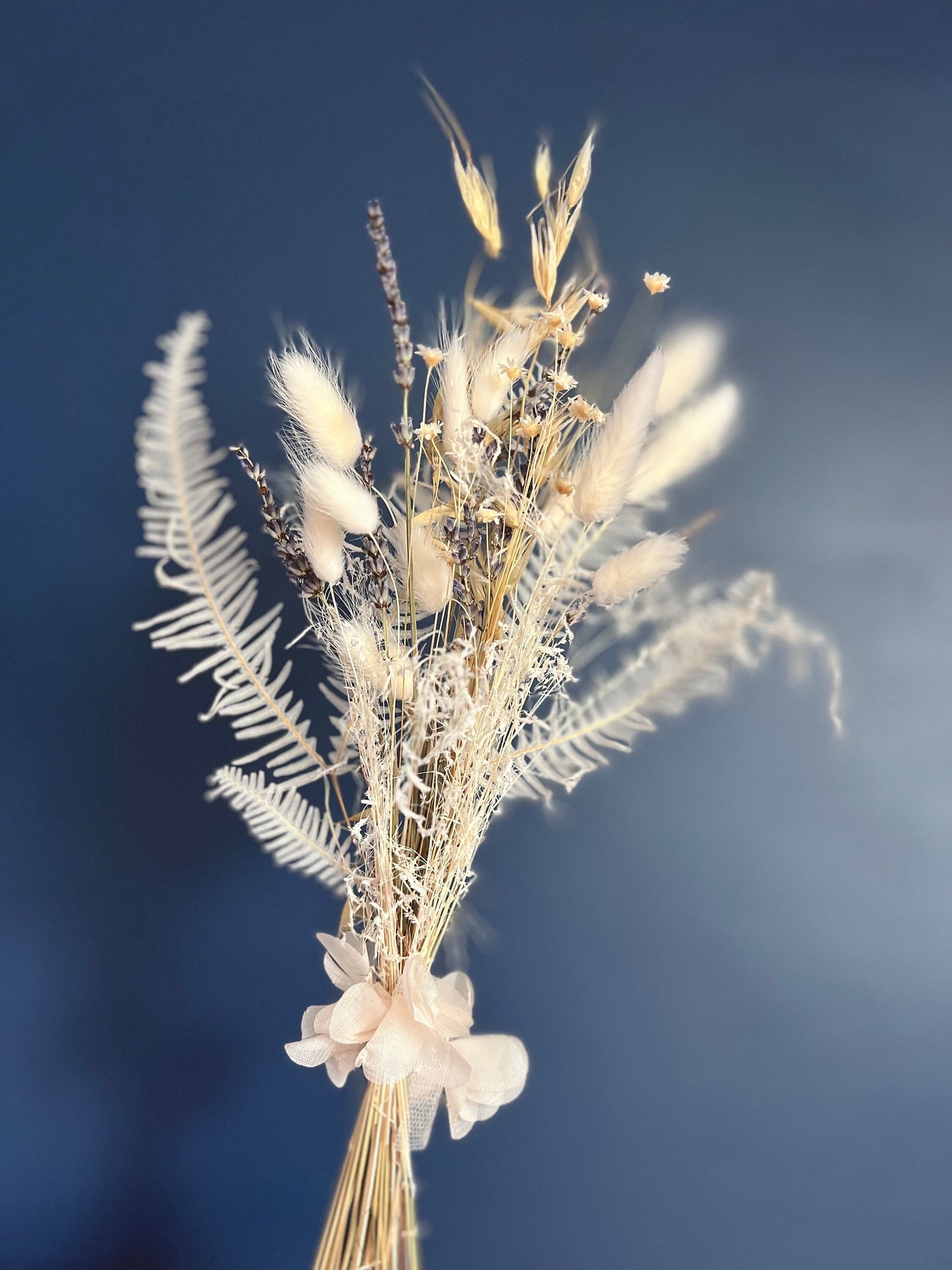 Bohemian Dried Flower Arrangement, Boho Style Minimal Floral Arrangement, Wild Look Dried Flower Bouquet in Ivory and Earthy Colours