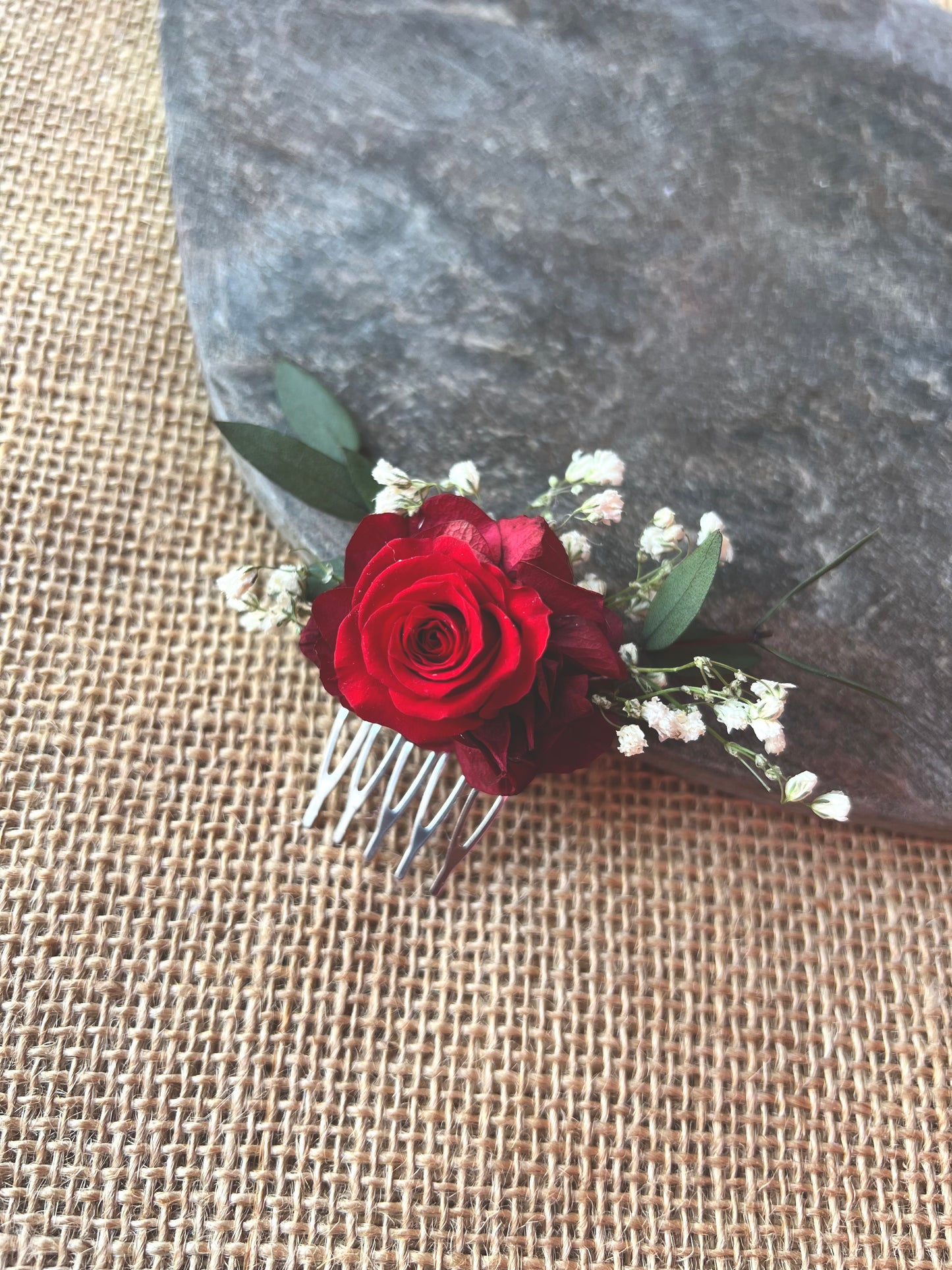 Classic Red Rose Everlasting Bridal Hair Piece, Minimalist Wedding Bridal Dried Flower and Eucalyptus Gypsophila Hair Comb