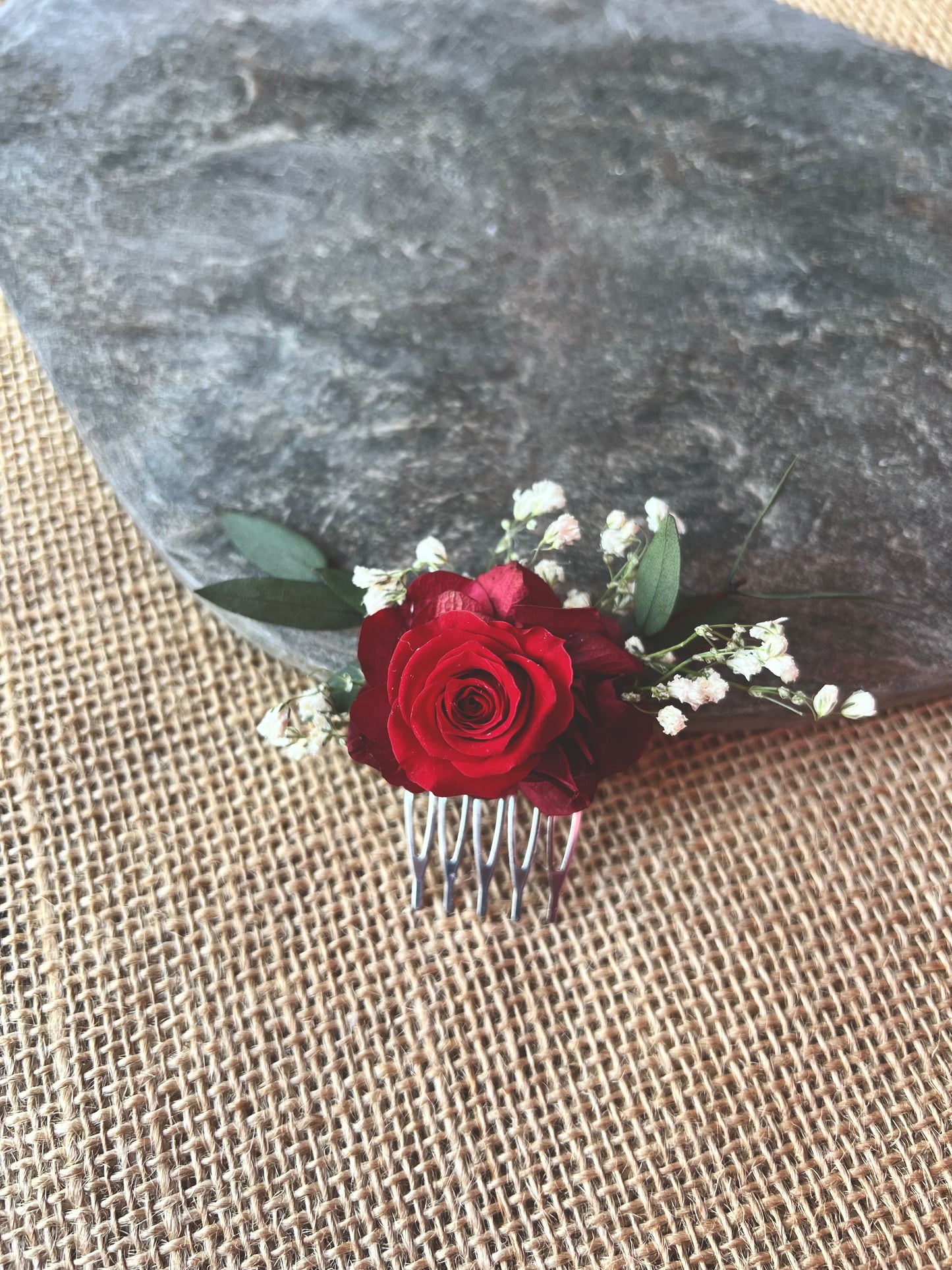 Classic Red Rose Everlasting Bridal Hair Piece, Minimalist Wedding Bridal Dried Flower and Eucalyptus Gypsophila Hair Comb