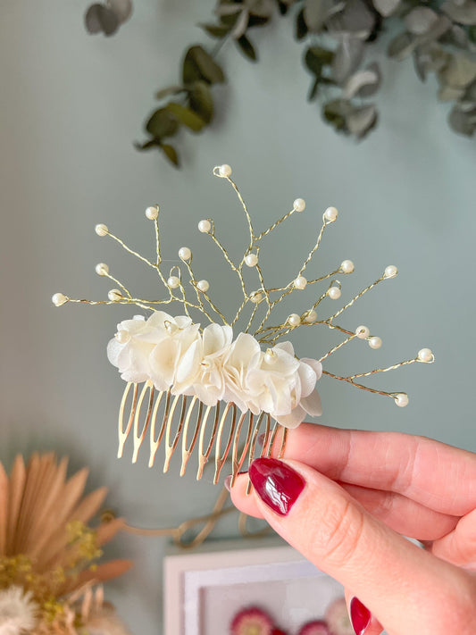 Boho Wedding Flower Hair Comb White and Gold Hair Accessories for Bride, Classic Ivory Flower Wedding Hair Piece Pearl