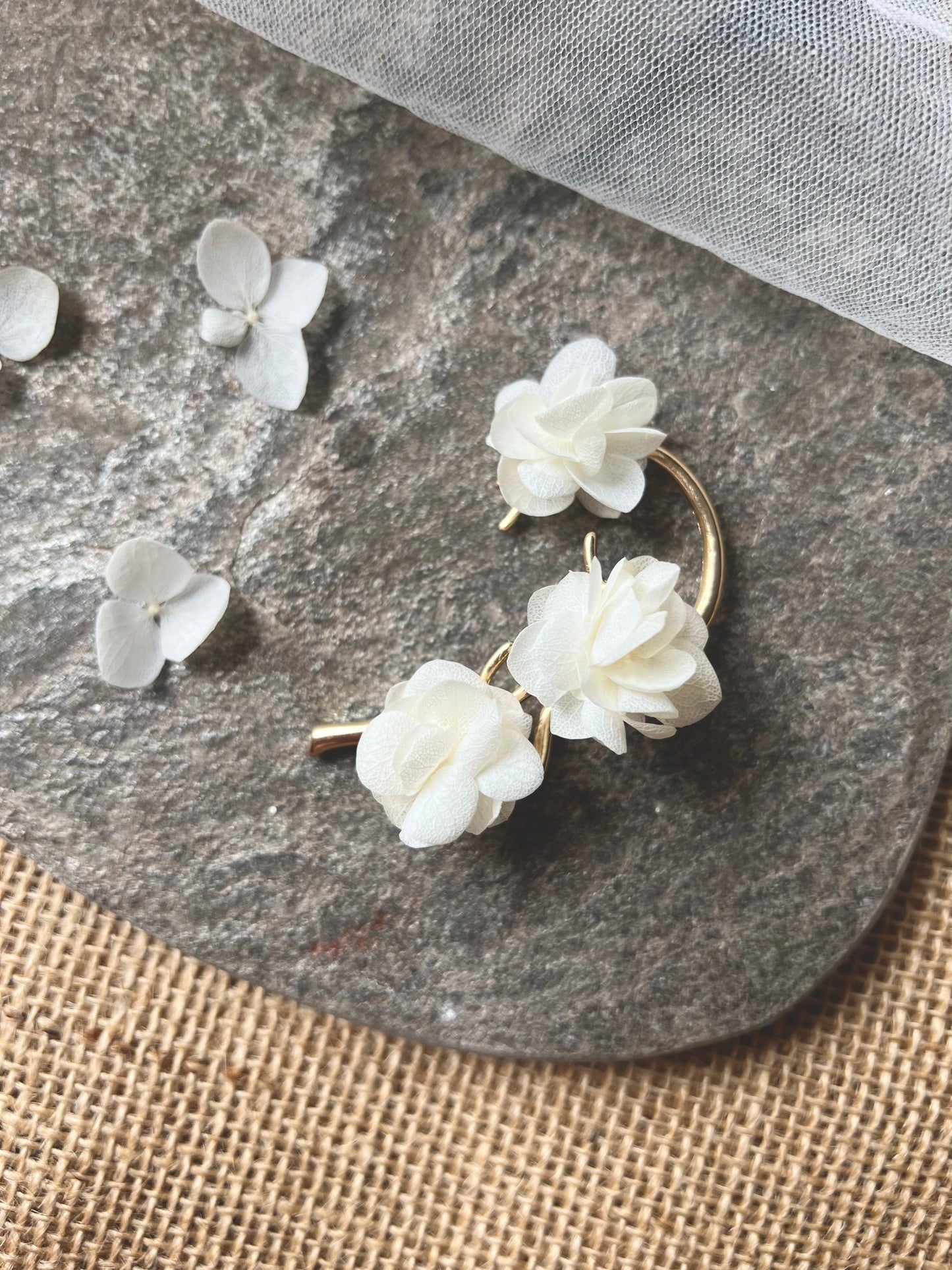 Boho Bridal Flower Ear Wrap White, Bridesmaids Floral Earrings Ivory Gold Silver Wedding Floral Ear Climber Cuff, Handmade Accessories Bride
