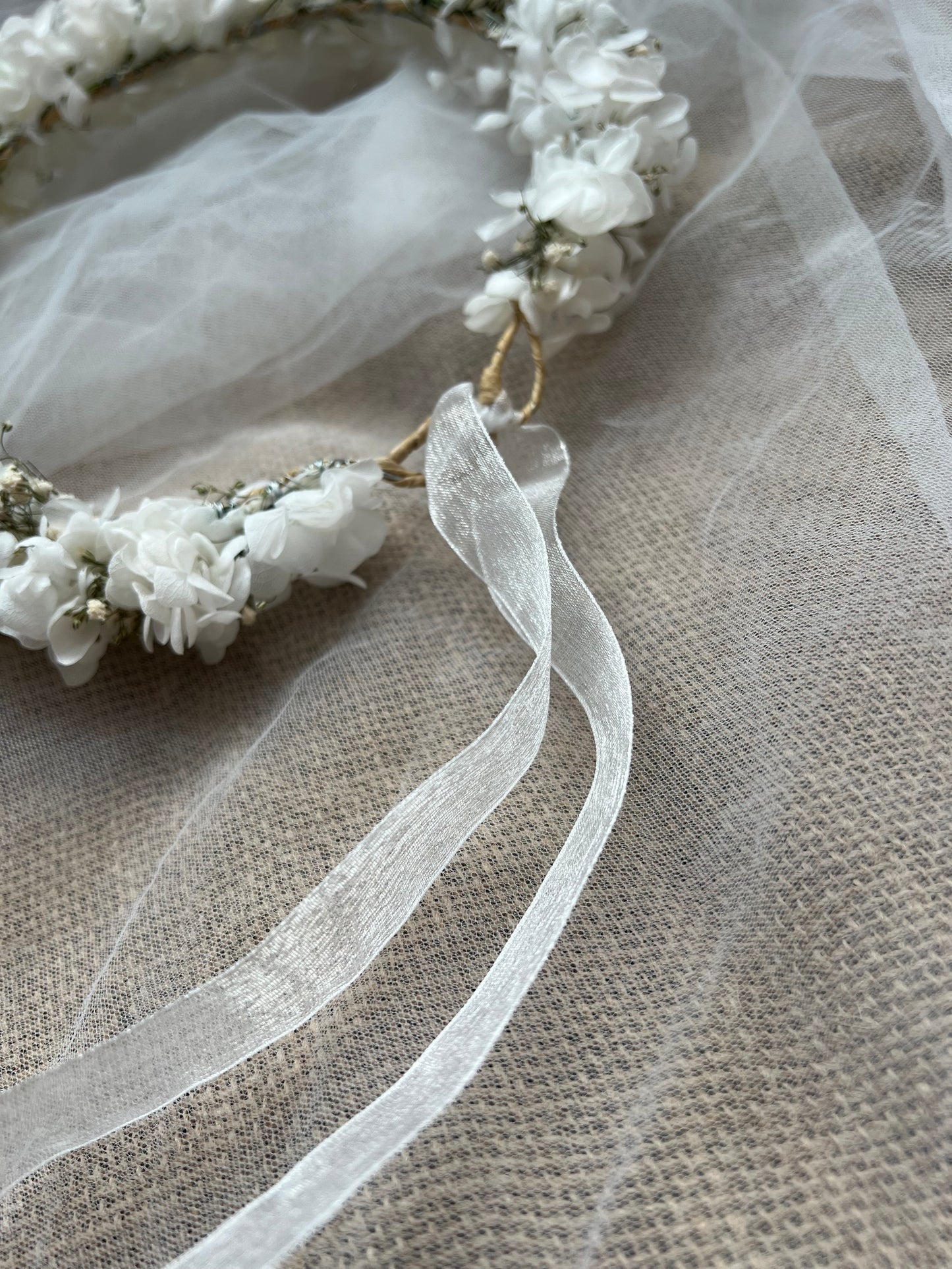 Babys Breath Hair Pins, White Hydrangea and Gypsophila Hair Accessories, Gypsophila Hair Crown, Dried Flower Hair Wreath for Brides