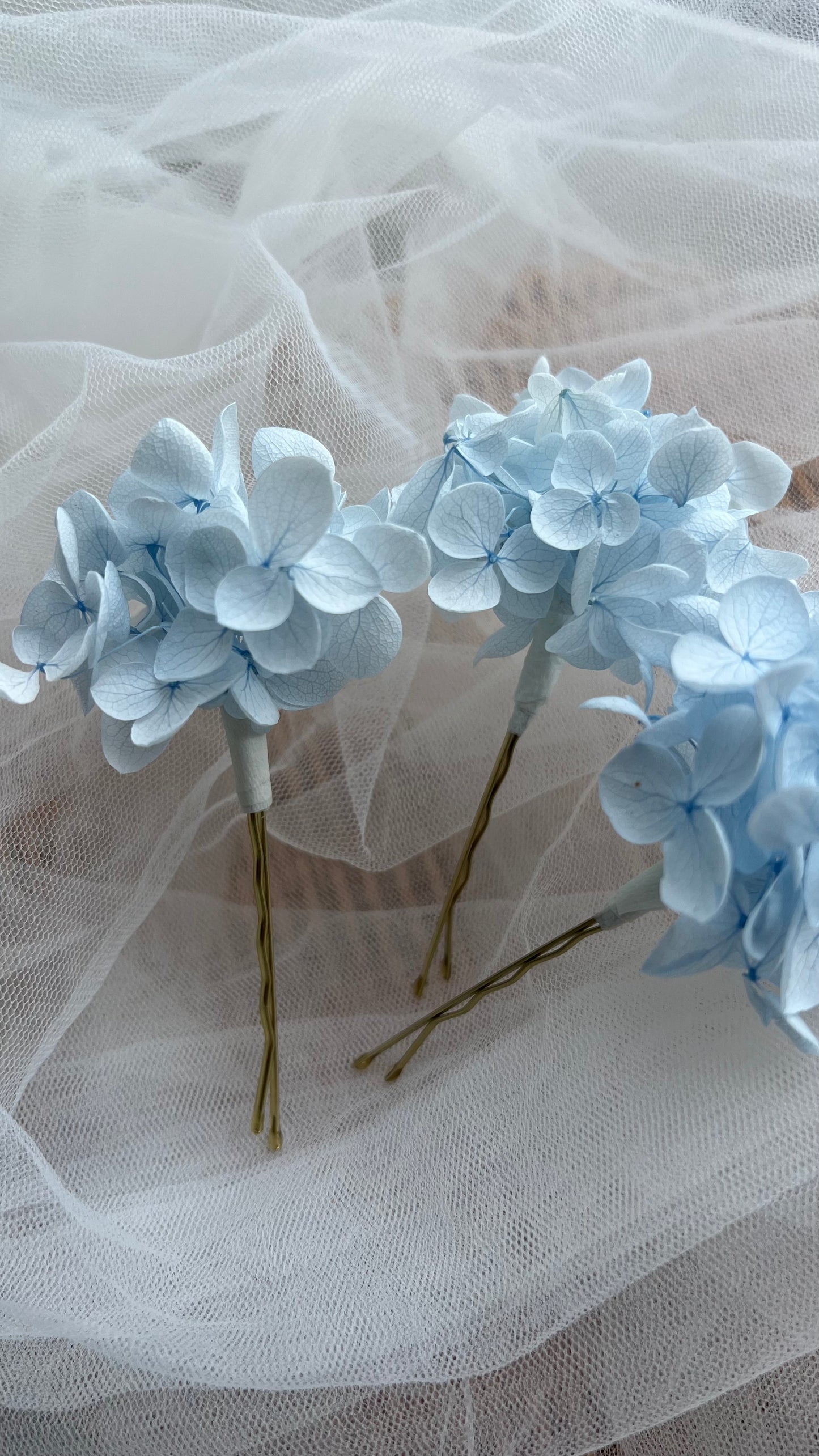 Light Blue Floral Hair Pins for Brides, Bridal Headpiece Something Blue Wedding Accessories