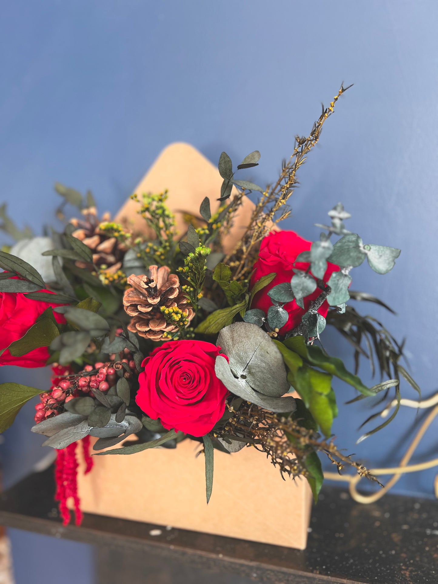 Luxury Christmas Decor Floral Arrangement Red and Greenery, Dried Flower Arrangement for Xmas Decoration, Red Roses Pine Cones Eucalyptus