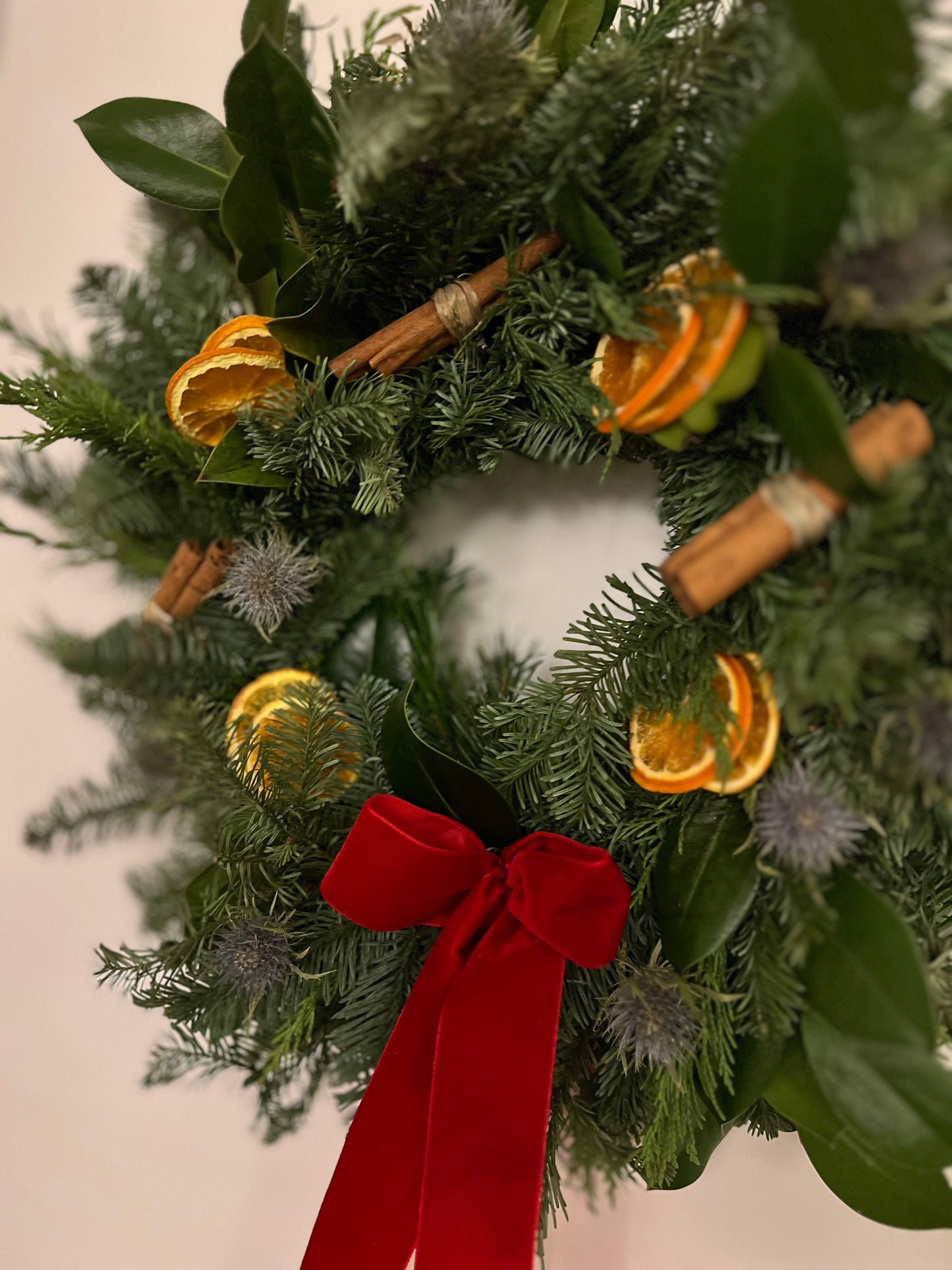 Fresh Christmas Wreath with Oranges, Thistle and Cinnamon Sticks 45 cm