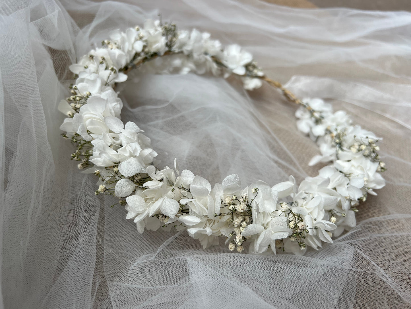 Babys Breath Hair Pins, White Hydrangea and Gypsophila Hair Accessories, Gypsophila Hair Crown, Dried Flower Hair Wreath for Brides