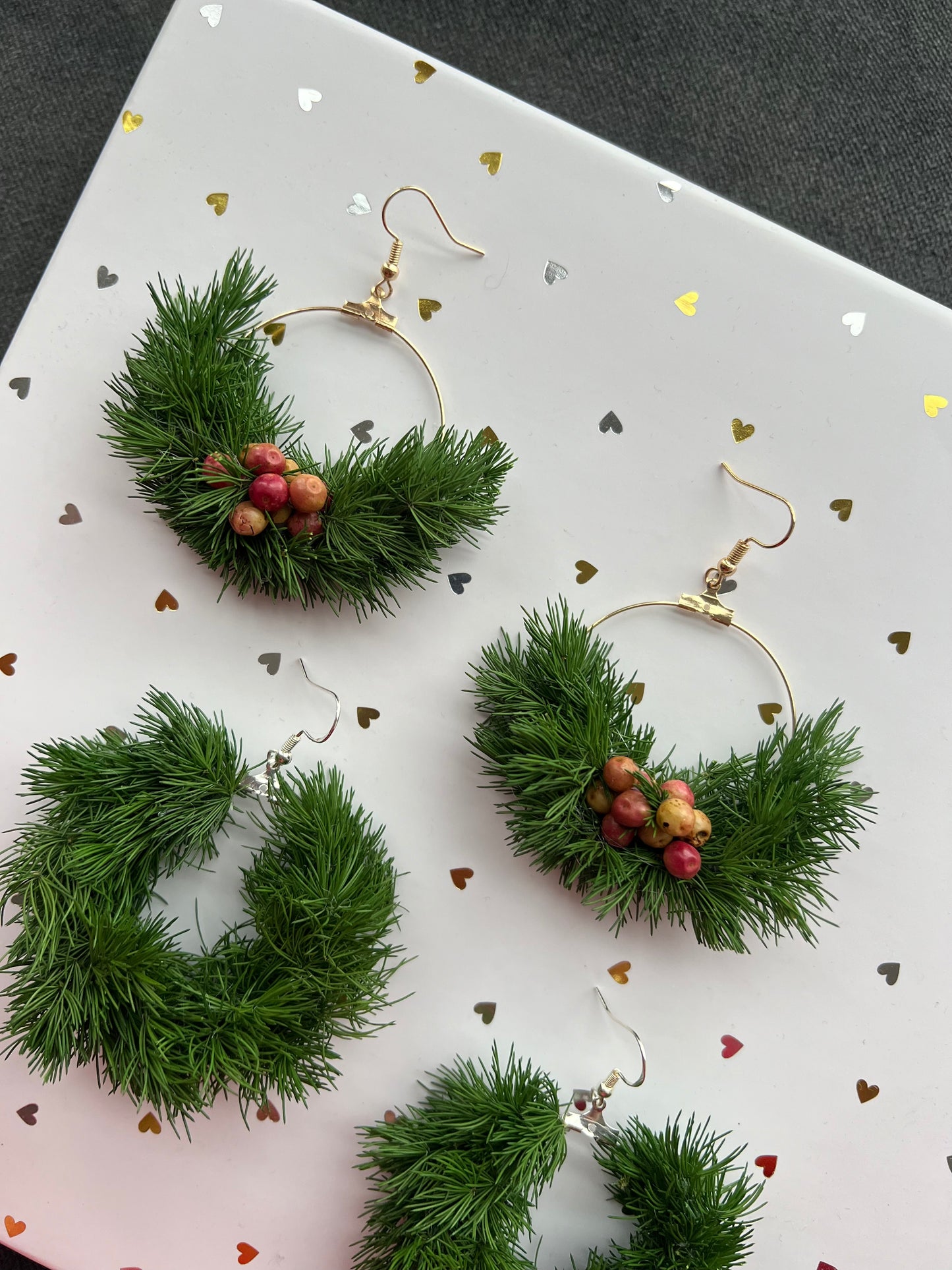 Festive Earrings Green Wreath, Everlasting Flowers Leaves Hoop Earrings for Christmas Look Gold Plated Silver Plated Drop Earrings Unique