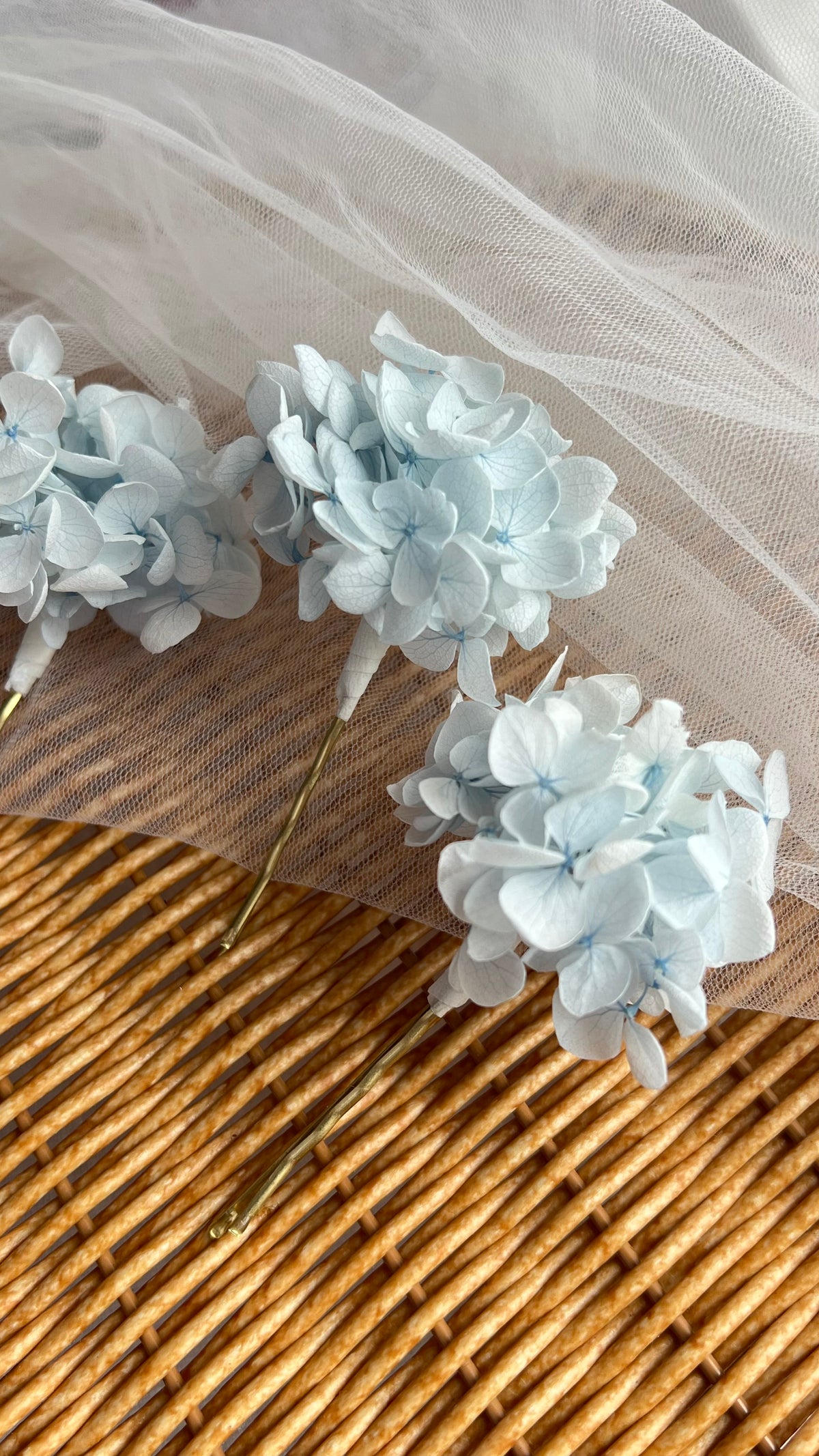 Light Blue Floral Hair Pins for Brides, Bridal Headpiece Something Blue Wedding Accessories