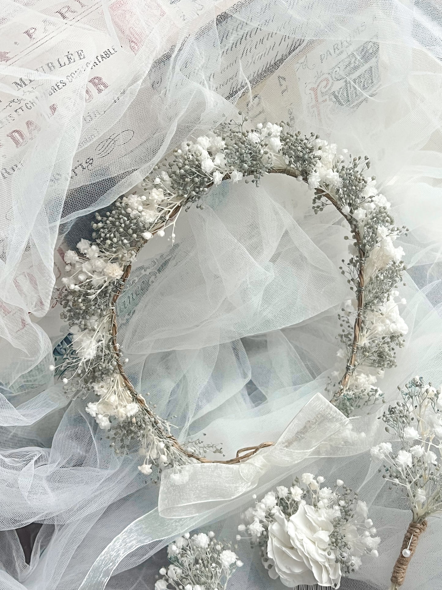 Preserved Gypsophila Headband White and Pale Blue Tiny Flower Crown and Wedding Flowers Set with Boutonniere, Babys Breath Hair Pins