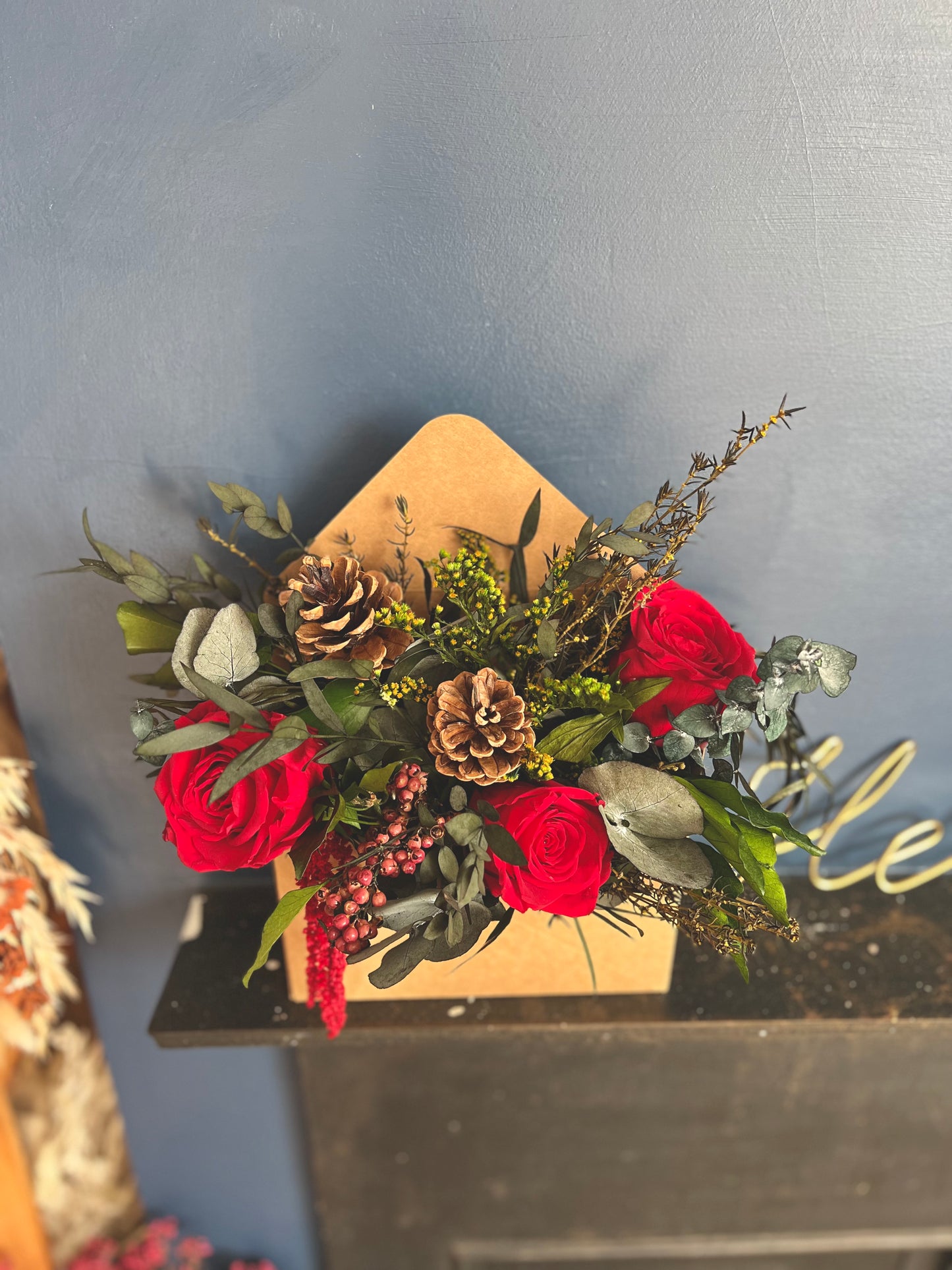 Luxury Christmas Decor Floral Arrangement Red and Greenery, Dried Flower Arrangement for Xmas Decoration, Red Roses Pine Cones Eucalyptus