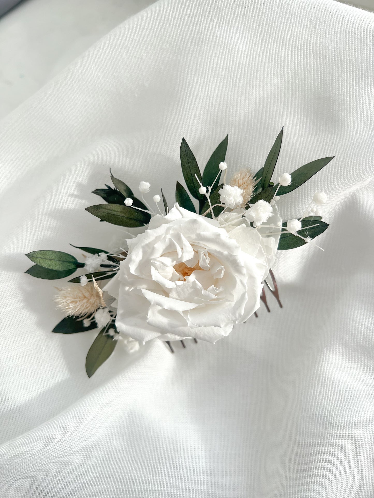 Wedding Hair Accessories, Bridal Dried Flower Comb with French Garden Rose, Babys Breath Gypsophila and Eucalyptus Leaves