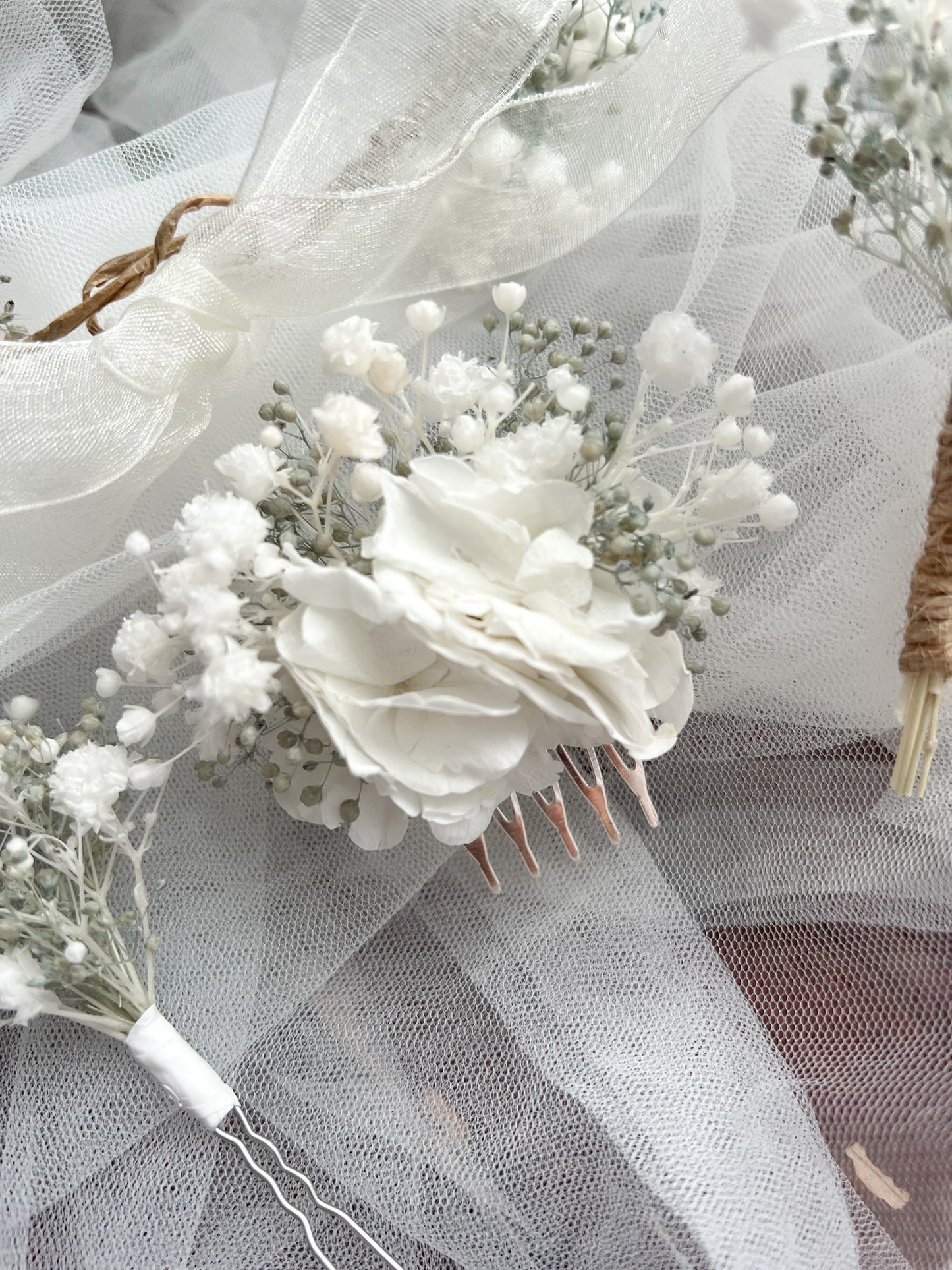 Preserved Gypsophila Headband White and Pale Blue Tiny Flower Crown and Wedding Flowers Set with Boutonniere, Babys Breath Hair Pins