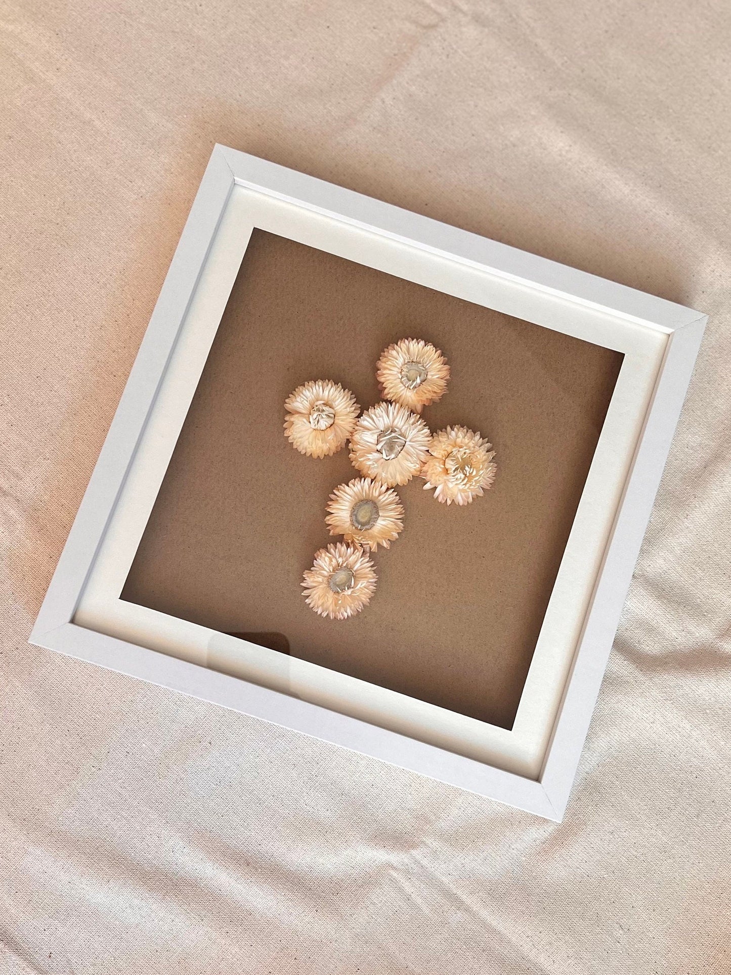 Dried Floral Holy Cross Wall Art, Dried Flower Gift for Xmas, Framed Floral Cross Wall Decoration, Everlasting Christmas Gift