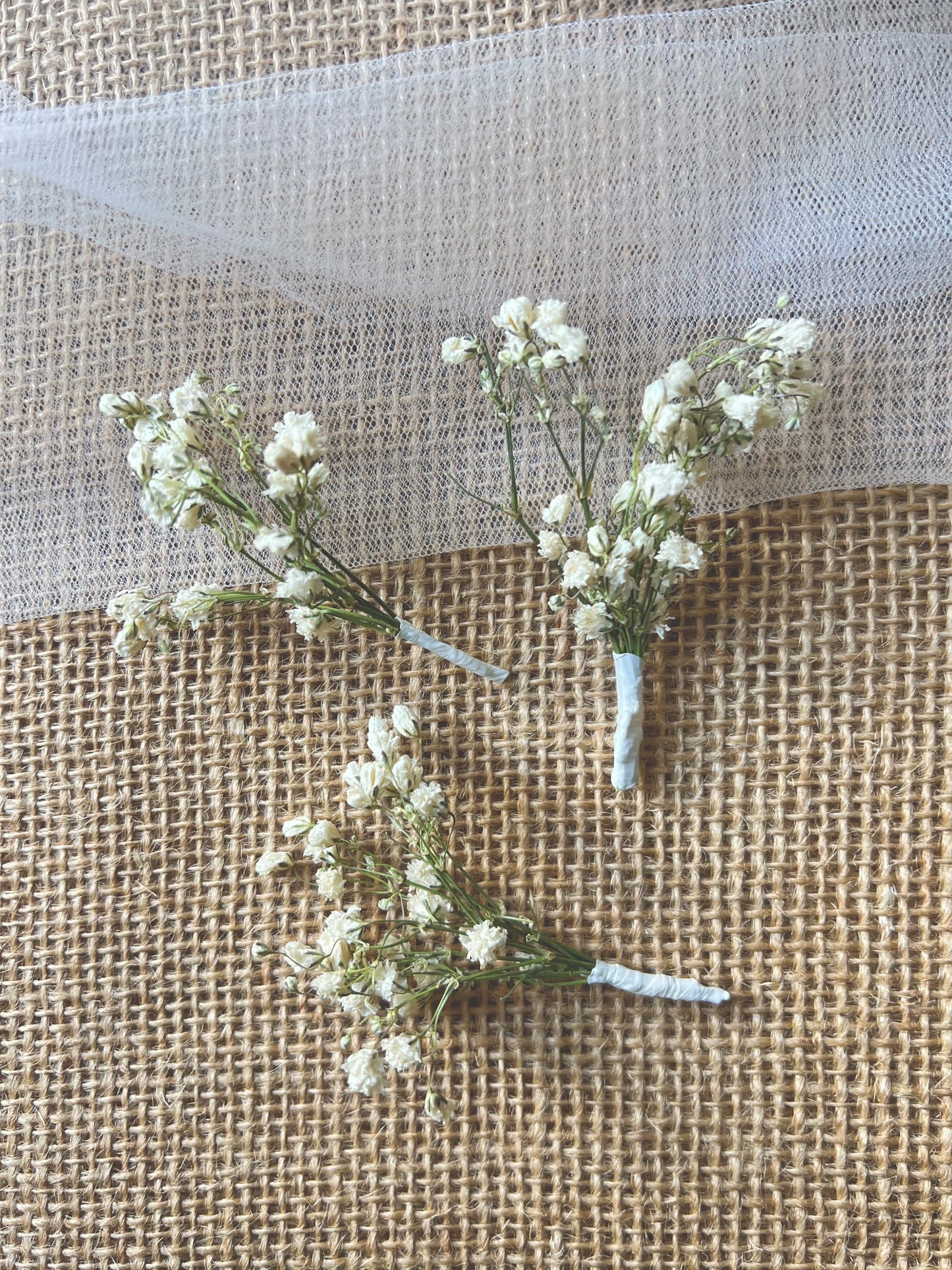 Colourful or White Dried Flower Hair Pins, Gypsophila Babys Breath Colorful Floral Hair Picks, Minimal Bridal Flower Girl Small Hair Piece