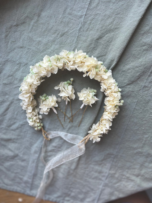 Ivory and Sage Green Everlasting Flower Crown, Cream Pastel Floral Bridal Hair Wreath, Pale Green Wedding Hair Accessories