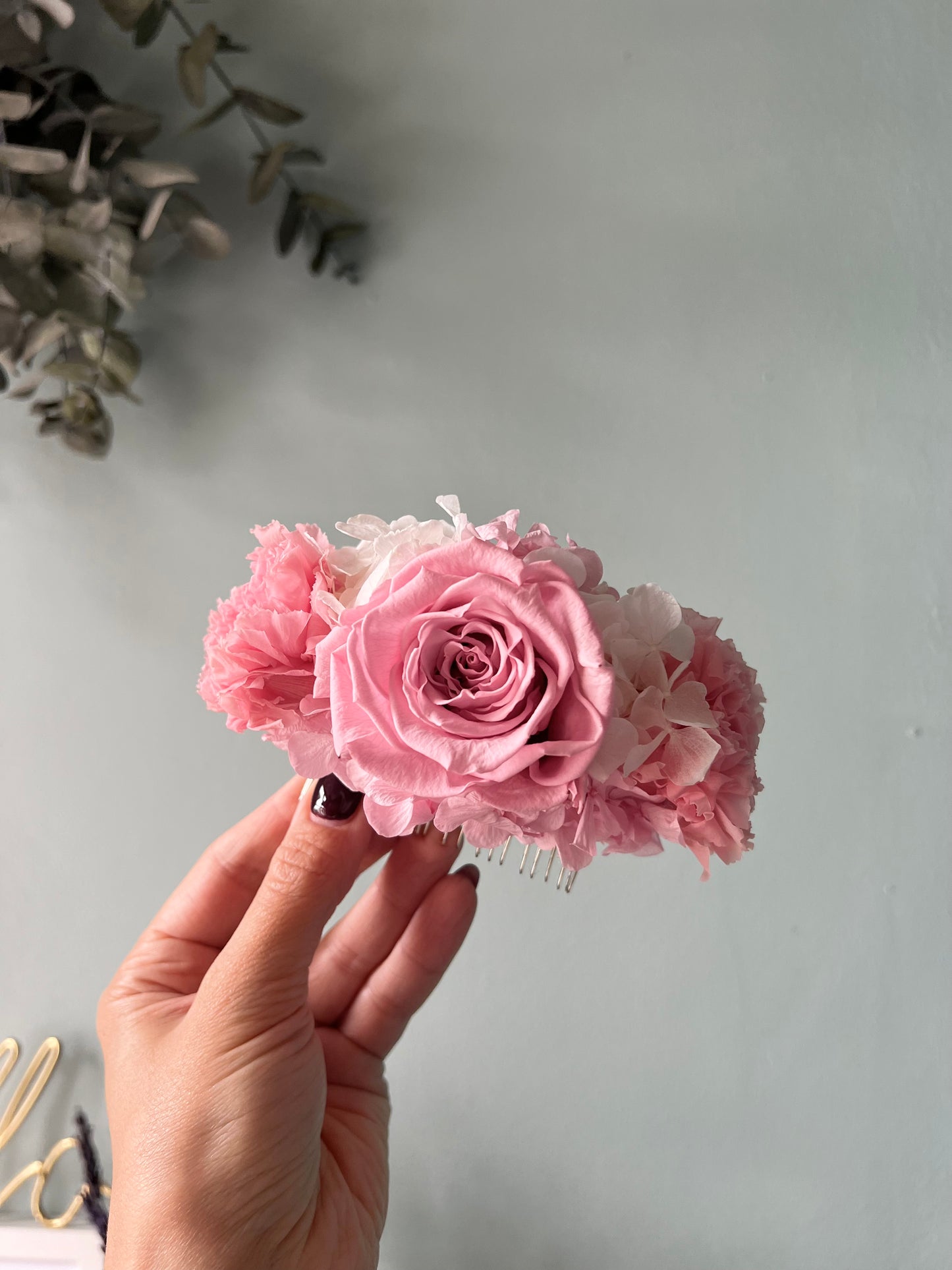 Barbie Inspired Pink Rose Wedding Flower Hair Piece, Bright Pink Floral Hair Accessories for Brides, Bridal Hair Piece Big Dried Flower Comb