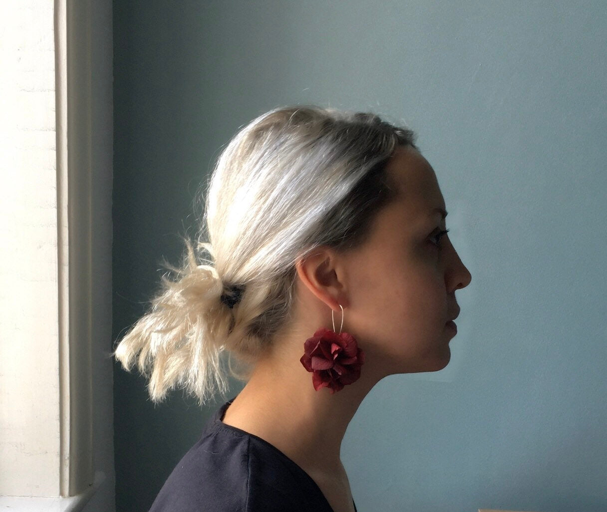 Handmade Red Floral Drop Earring UK, Dry Flower Earrings, Gold Minimal Jewellery, Preserved Hydrangea Burgundy Earrings