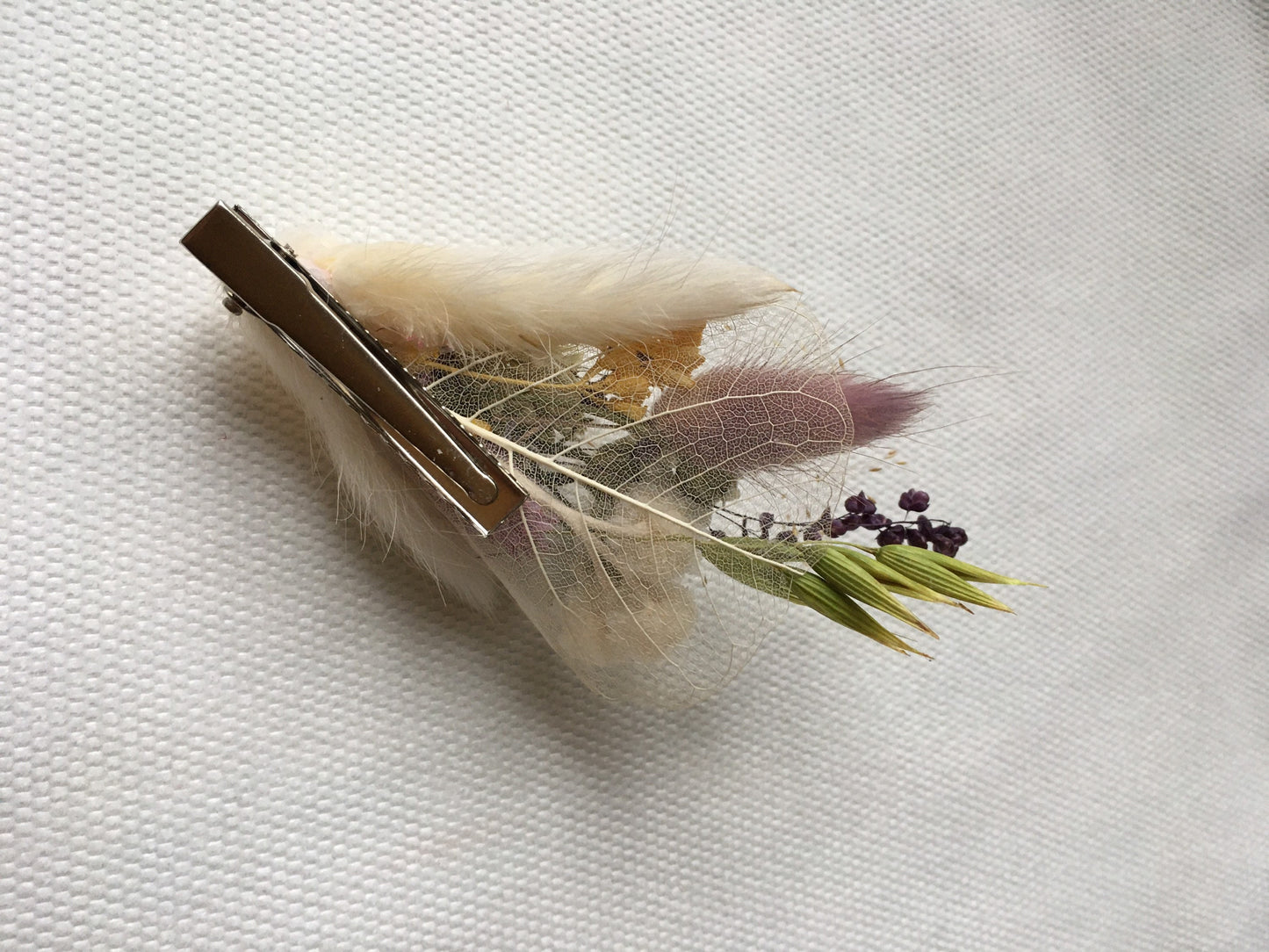 Handmade Flower Hair Clip UK, Pastel Floral Hair Clip, Dried Flower Ivory Hair Piece, Bohemian Bridal Hair Accessories, Unique Design Gift