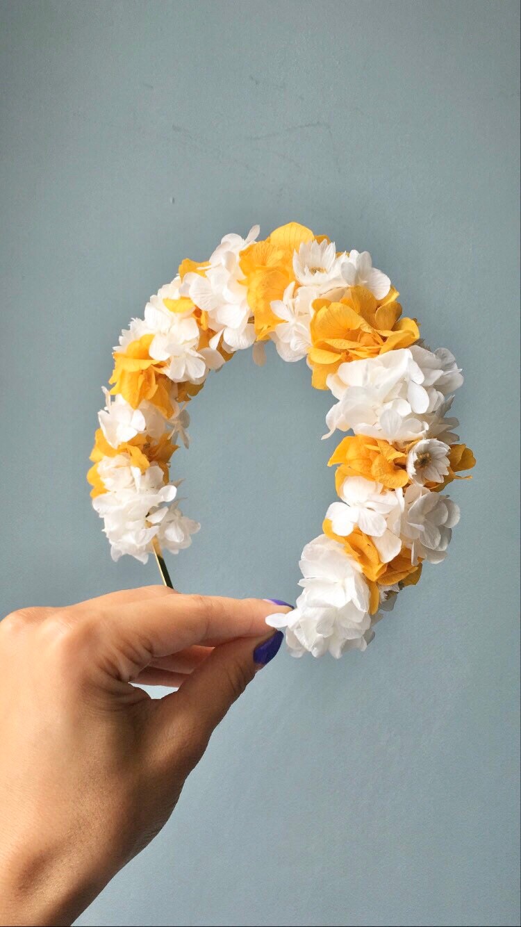 Yellow and White Bridal Flower Headband, Maternity Photo Shoot Flower Tiara, UK, Real Flower Wedding Accessories Set Unique