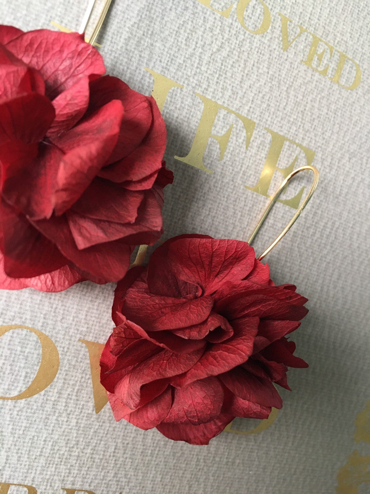 Handmade Red Floral Drop Earring UK, Dry Flower Earrings, Gold Minimal Jewellery, Preserved Hydrangea Burgundy Earrings