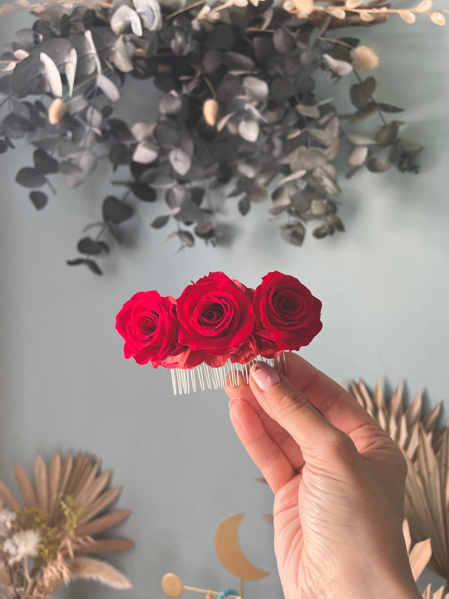 Red Preserved Rose Hair Comb, Bridal Hair Accessories, Dried Flower Slides for Wedding, Red Roses Hair Slides, Red Wedding Jewellery, Rustic