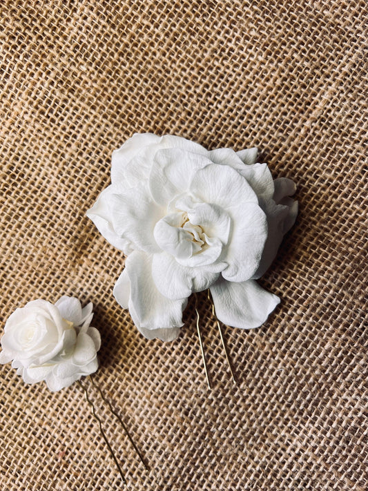 Boho Bridal Rose Hair Pins, Wedding Hair Dried Floral Hair Piece, White Roses Hair Pin, Real Flower Wedding Hair Accessories Handmade UK