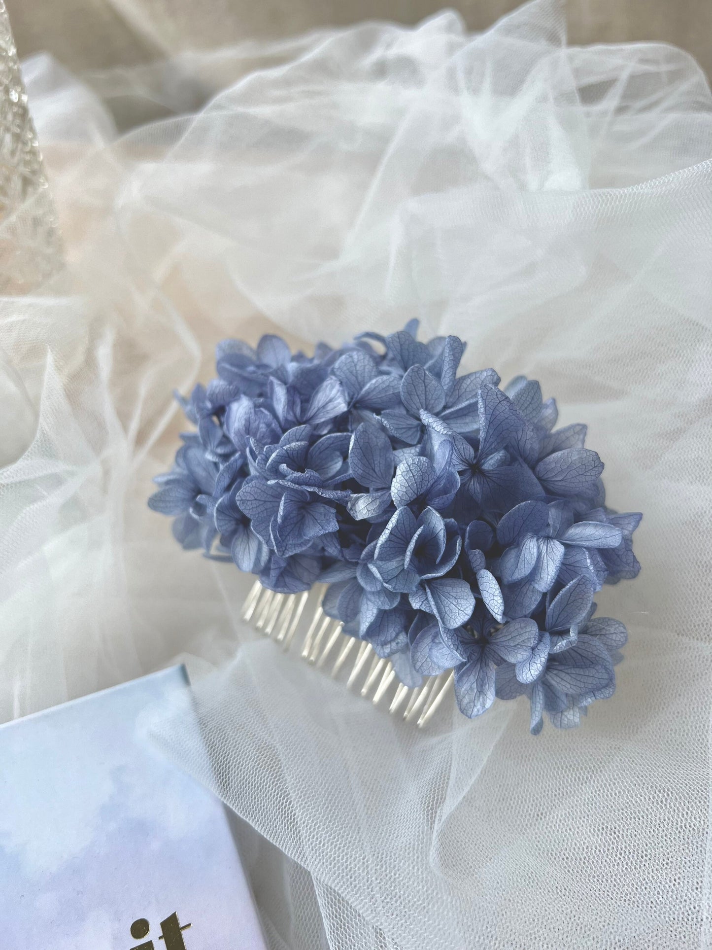 Pale Dusty Blue Dried Flower Comb, Prom Wedding Hair Accessories, Everlasting Flower Hair Piece Blue Floral Hair Piece, Bridesmaids Gift