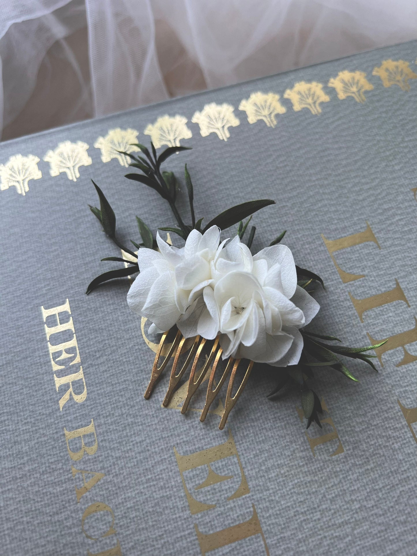 Bohemian Eucalyptus White and Green Wedding Comb, Bridal Flower Hair Piece, Preserved Dry Flower Comb Gold