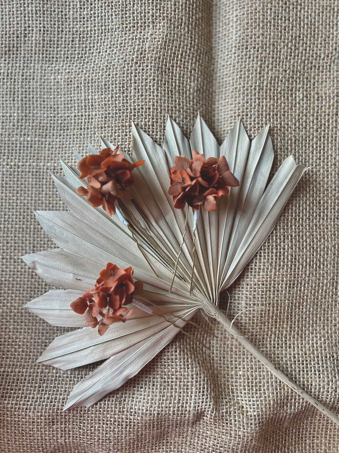 Terracotta Burnt Orange Dried Flower Hair Pins, Rustic Wedding Preserved Hydrangea Mini Head Piece, Boho Bridal Real Floral Hair Pins