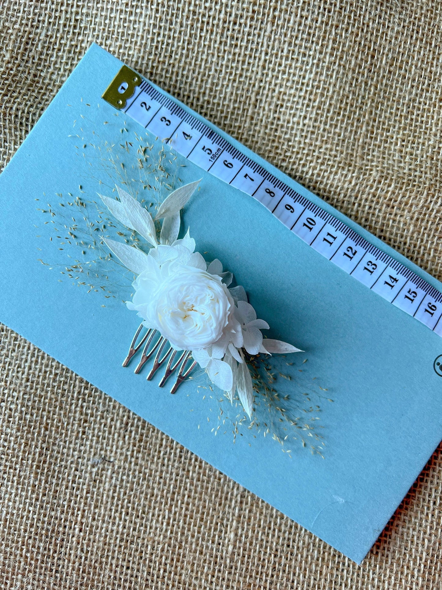 Bridal Minimal Garden Rose Hair Comb White, Minimalist Wedding Bridal Headpiece Dried Preserved Flower Comb, Boho Bride Hair Accessories UK