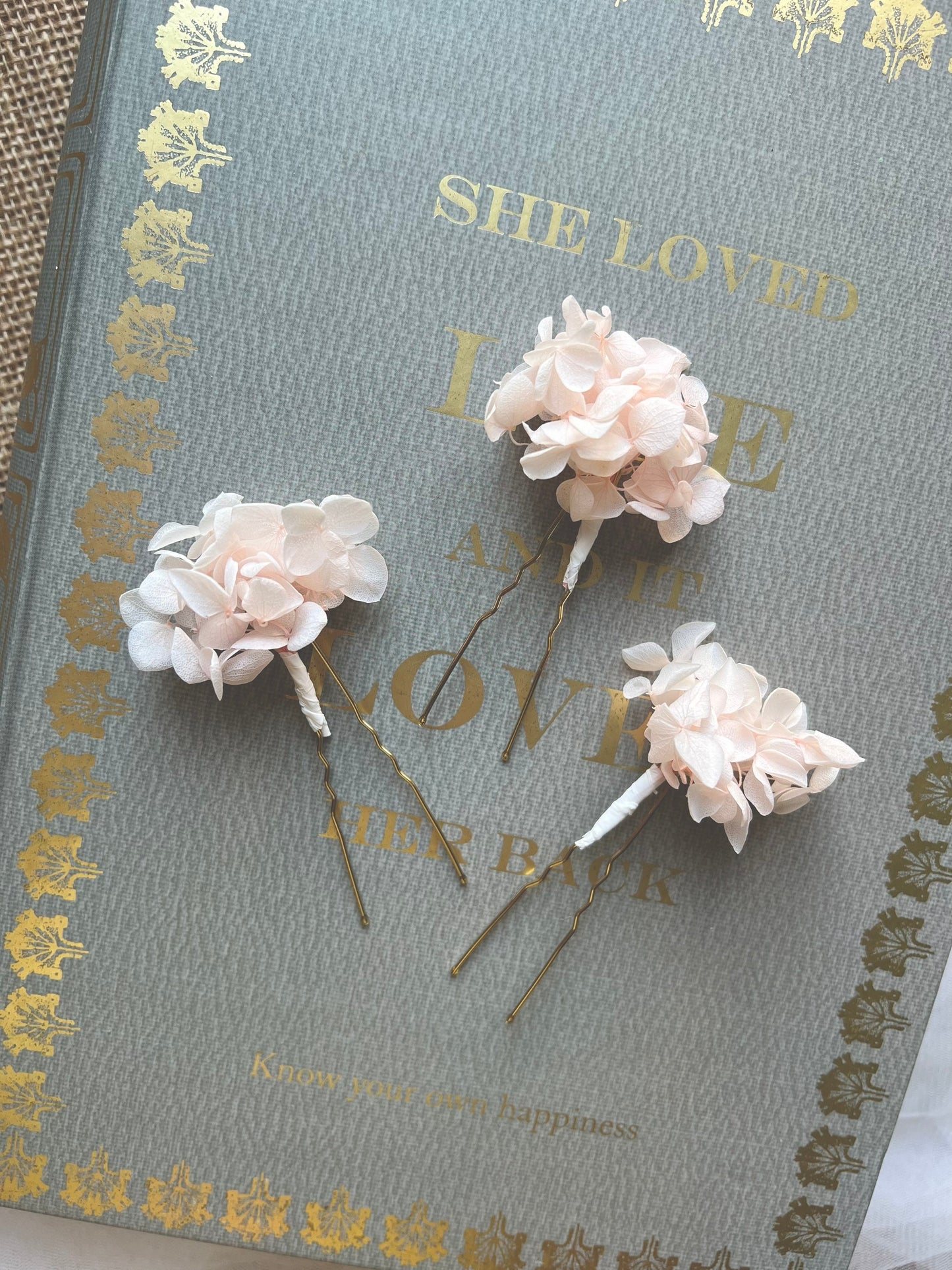 Blush Pink Wedding Bridal Dried Flower Hair Pins, Light Pink Garden Floral Hair Piece, Bridesmaids Hair Accessories Pastel